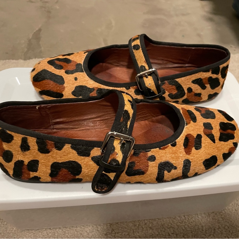 Tony Bianco meadow Maryjane in leopard pony hair.  Size 5.5